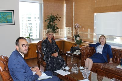 استقبلت وزيرة الدولة لشؤون التنمية الادارية الدكتورة مي شدياق رئيسة مجلس الخدمة المدنية القاضية فاطمة الصايغ